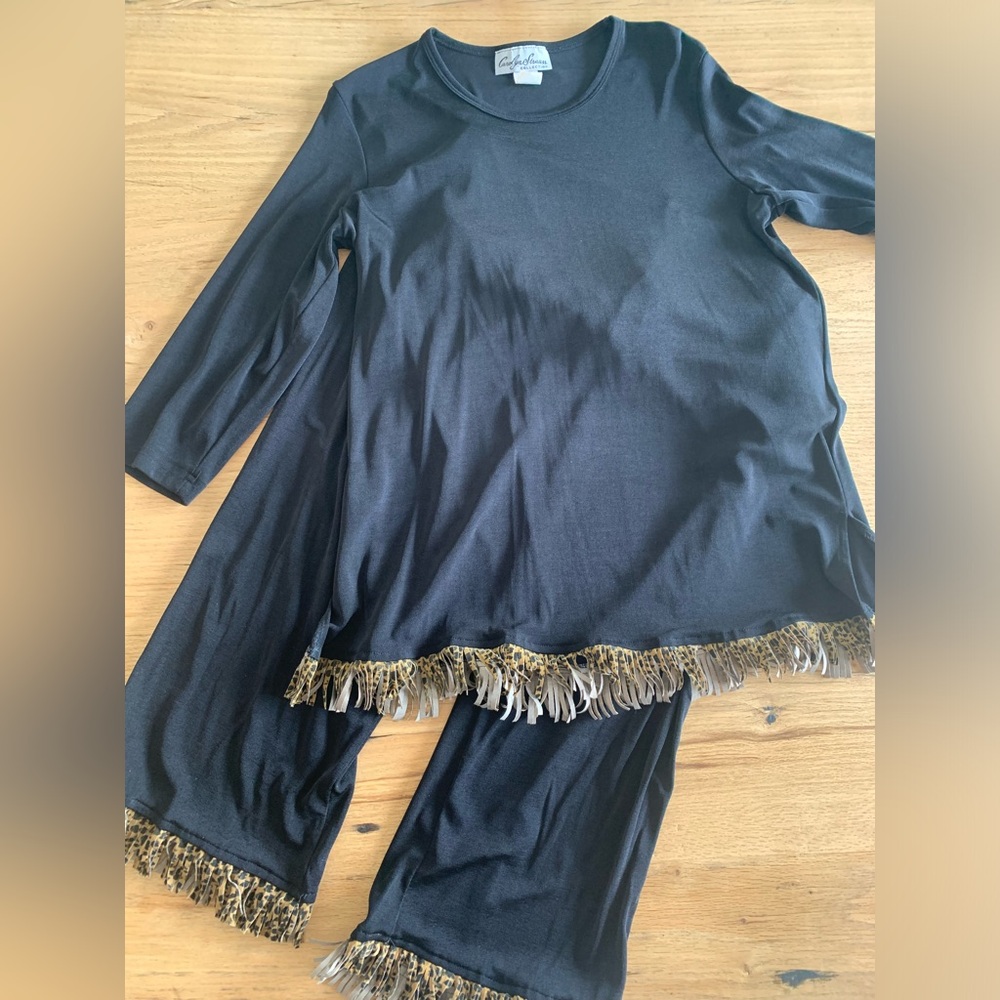 Carolyn Strauss Loungewear Women’s L Black Animal‎ Print Fringe 3/4 Sleeve Set